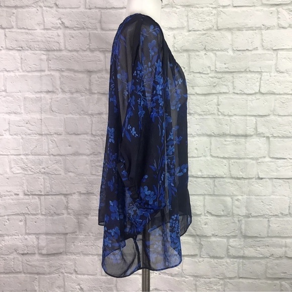 ❤️ 🆕 EXPRESS Blouse Floral Blue Sheer Dolman Sleeve Blue floral blouse XS - Picture 6 of 14
